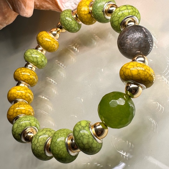 RARE TAIWAN JADE + LABRADORITE NATURAL STONES BRACELET size 7” - Picture 5 of 11